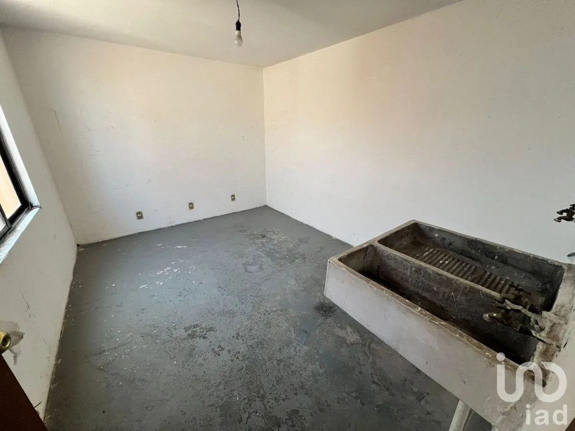 Casa en Venta en Lázaro Cárdenas, Toluca, Estado De México | NEX-228426 | iad México | Foto 12 de 16