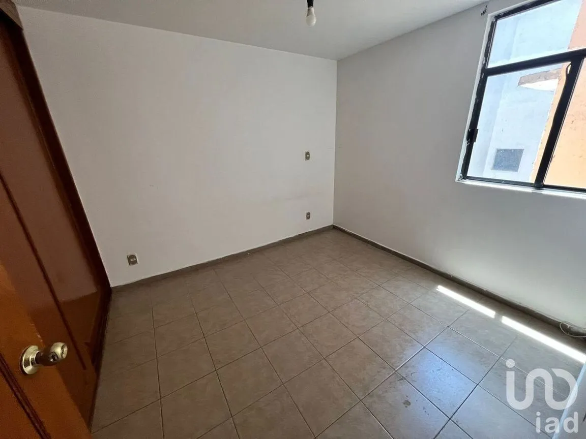 Casa en Venta en Lázaro Cárdenas, Toluca, Estado De México | NEX-228426 | iad México | Foto 8 de 16