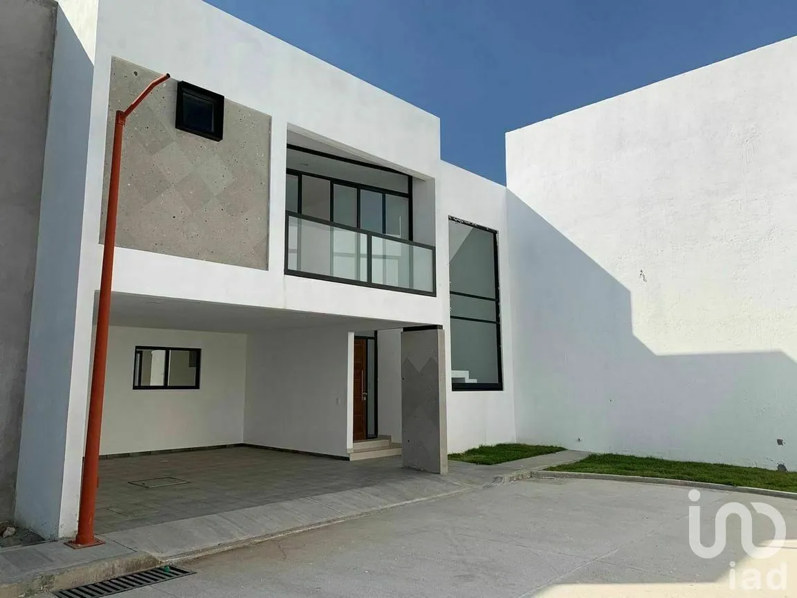 Casa en Venta en Santa Ana Tlapaltitlán, Toluca, Estado De México | NEX-229018 | iad México | Foto 3 de 28