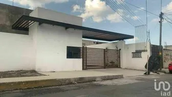 NEX-229018 - Casa en Venta, con 3 recamaras, con 2 baños en Santa Ana Tlapaltitlán, CP 50160, Estado De México.