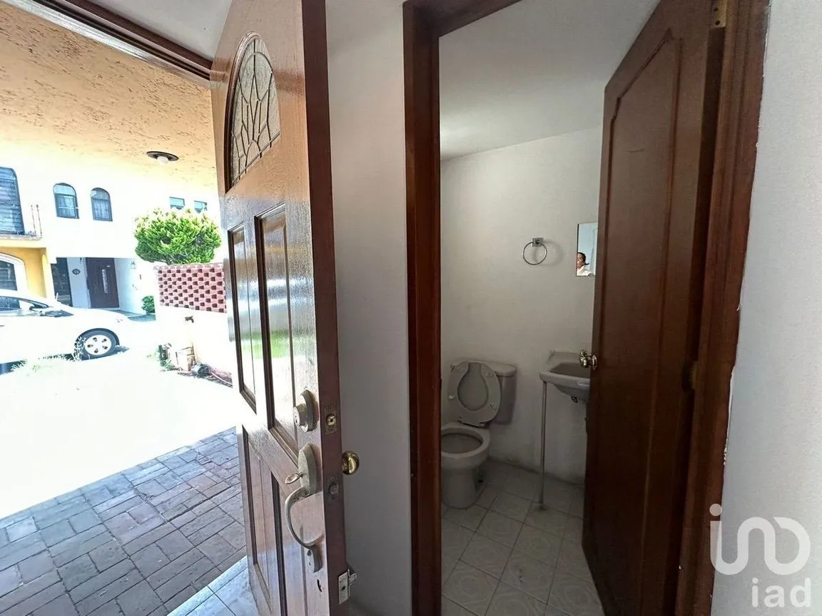 Casa en Venta en Emiliano Zapata, Toluca, Estado De México | NEX-229302 | iad México | Foto 3 de 24
