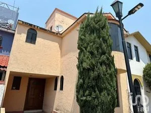 NEX-229302 - Casa en Venta, con 3 recamaras, con 2 baños en Emiliano Zapata, CP 50190, Estado De México.