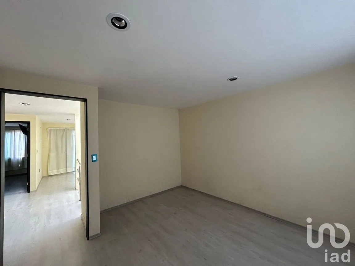 Casa en Venta en Álvaro Obregón, San Mateo Atenco, Estado De México | NEX-229312 | iad México | Foto 9 de 17