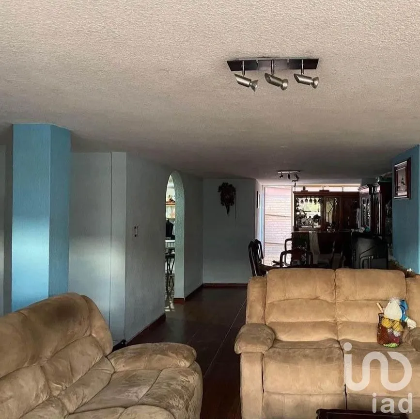 Casa en Venta en Independencia, Toluca, Estado De México | NEX-230252 | iad México | Foto 6 de 8