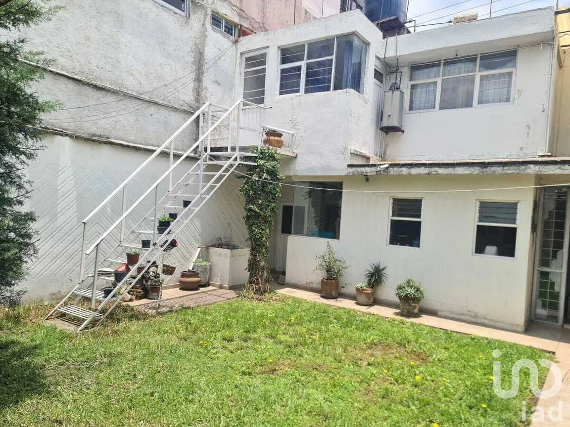 Casa en Venta en Morelos 1a Sección, Toluca, Estado de México | NEX-278343 | iad México | Foto 3 de 13