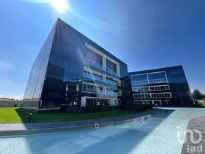 NEX-278346 - Departamento en Renta, con 4 recamaras, con 4 baños, con 400 m2 de construcción en Llano Grande, CP 52148, Estado de México.