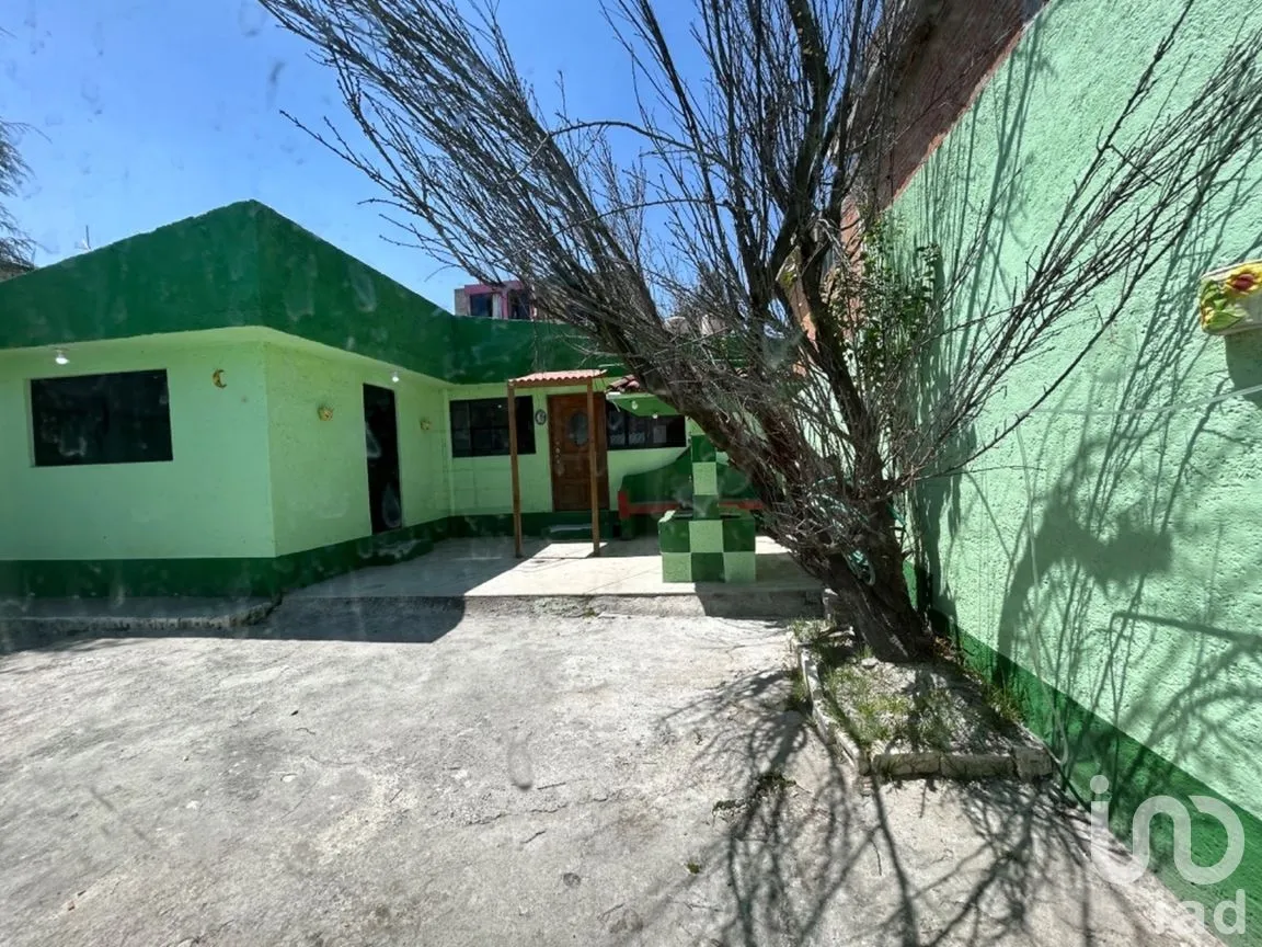 Casa en Venta en San Felipe Tlalmimilolpan, Toluca, Estado de México | NEX-278361 | iad México | Foto 2 de 14
