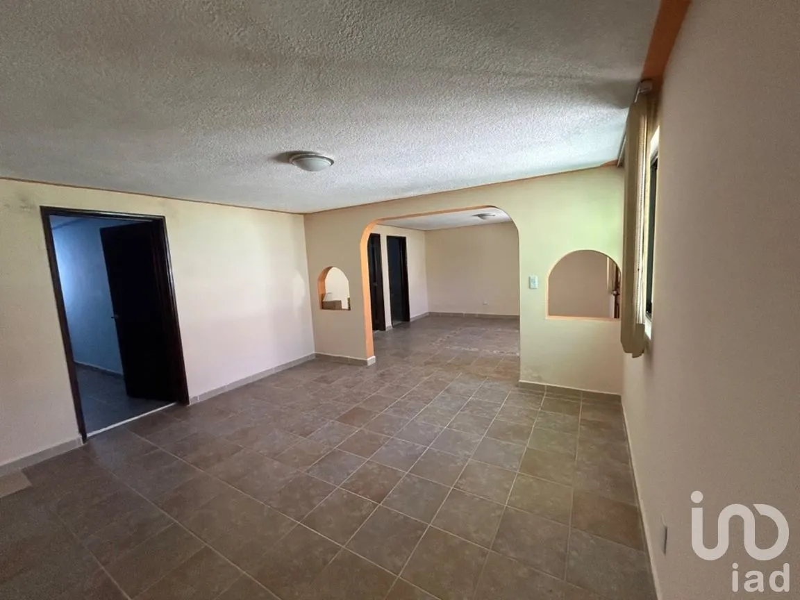 Casa en Venta en San Felipe Tlalmimilolpan, Toluca, Estado de México | NEX-278361 | iad México | Foto 9 de 14