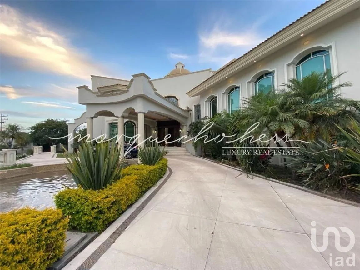 Casa en Venta en San Agustin, Tlajomulco de Zúñiga, Jalisco | NEX-270192 | iad México | Foto 2 de 48