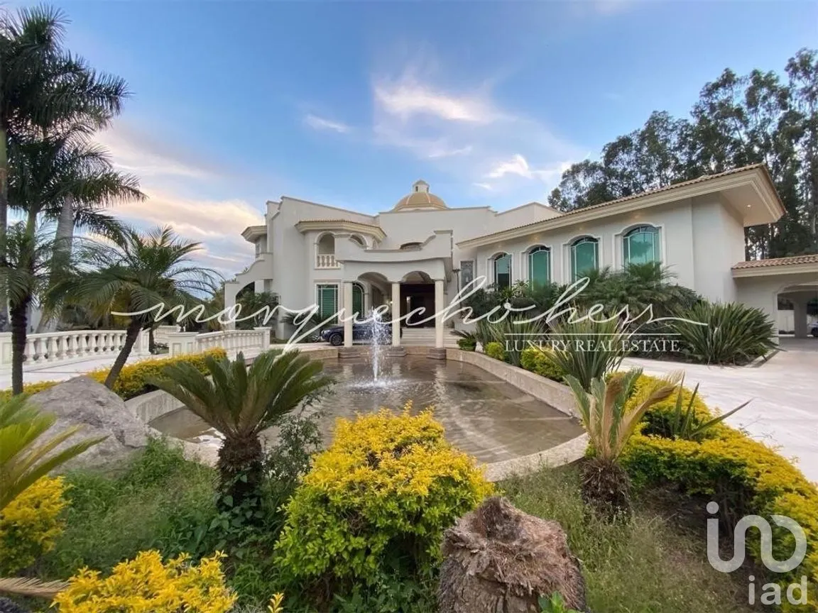 Casa en Venta en San Agustin, Tlajomulco de Zúñiga, Jalisco | NEX-270192 | iad México | Foto 1 de 48