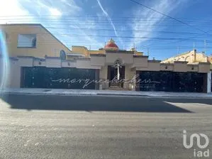 NEX-270208 - Casa en Venta, con 4 recamaras, con 4 baños, con 1203 m2 de construcción en Santa Elena Alcalde Oriente, CP 44220, Jalisco.