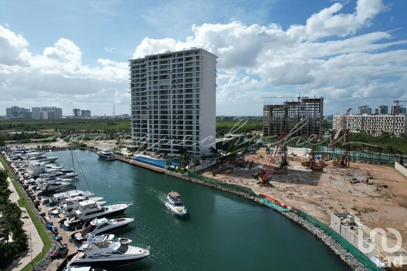 Departamento en Venta en Puerto Morelos, Puerto Morelos, Quintana Roo | NEX-270235 | iad México | Foto 1 de 48