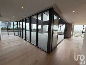 NEX-298373 - Departamento en Venta, con 3 recamaras, con 4 baños, con 650 m2 de construcción.