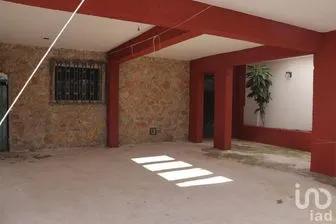 NEX-281079 - Casa en Venta, con 4 recamaras, con 3 baños, con 306.27 m2 de construcción en La Florida, CP 97138, Yucatán.