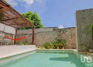 NEX-281132 - Casa en Venta, con 5 recamaras, con 3 baños, con 283 m2 de construcción en Mérida Centro, CP 97000, Yucatán.