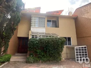 NEX-169912 - Casa en Venta, con 3 recamaras, con 2 baños, con 264 m2 de construcción en San Jerónimo Lídice, CP 10200, Ciudad de México.