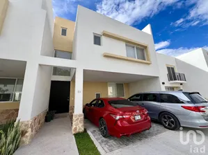 NEX-292060 - Casa en Renta, con 4 recamaras, con 3 baños, con 210 m2 de construcción en El Llano, CP 20983, Aguascalientes.