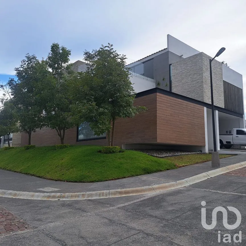 Casa en Venta en Lomas de Angelópolis II, San Andrés Cholula, Puebla | NEX-234468 | iad México | Foto 1 de 38
