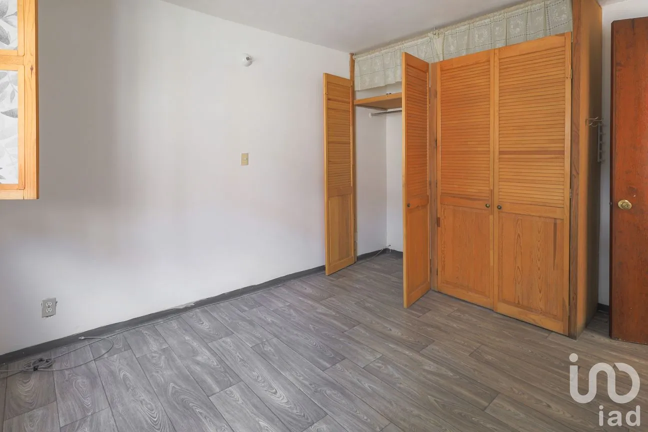 Casa en Venta en Jardines de San Lorenzo Tezonco, Iztapalapa, Ciudad de México | NEX-186316 | iad México | Foto 20 de 31