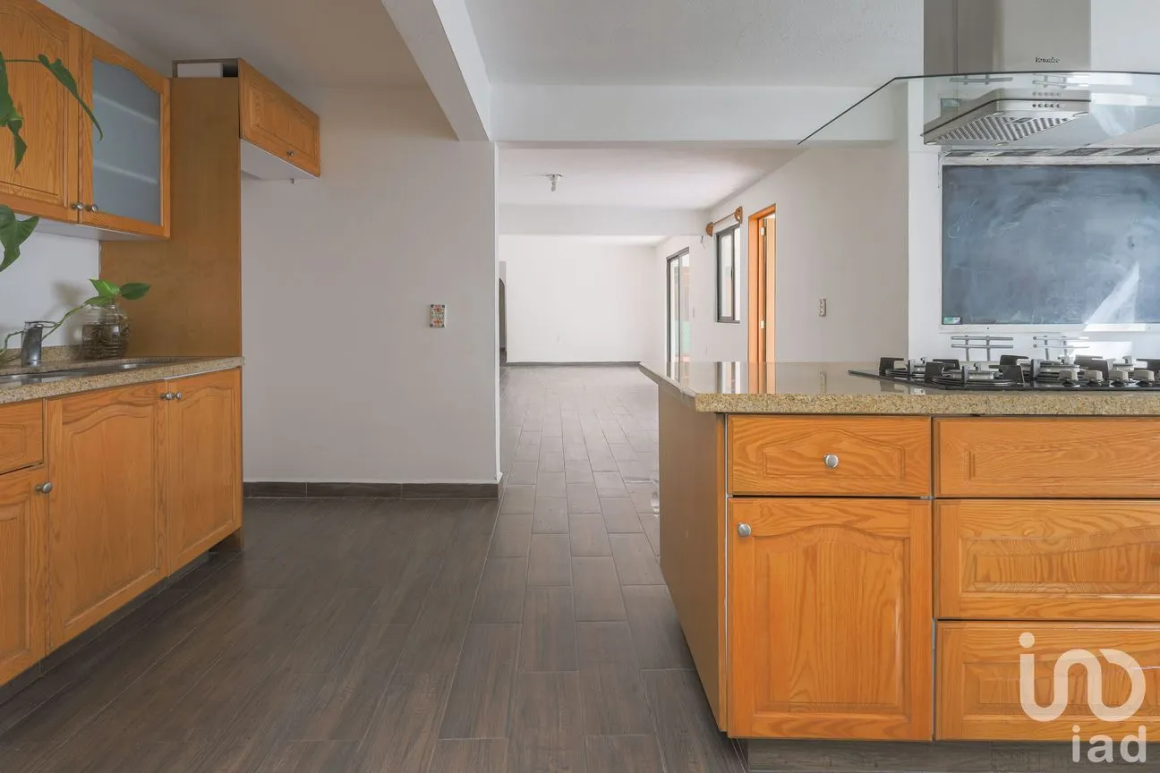 Casa en Venta en Jardines de San Lorenzo Tezonco, Iztapalapa, Ciudad de México | NEX-186316 | iad México | Foto 5 de 31