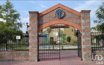 NEX-245076 - Casa en Venta, con 4 recamaras, con 2 baños, con 100 m2 de construcción en Real Toledo, CP 42119, Hidalgo.