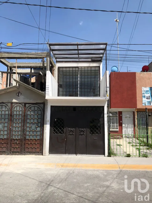 Casa en Venta en Los Héroes Ecatepec Sección V, Ecatepec de Morelos, México | NEX-183626 | iad México | Foto 1 de 17
