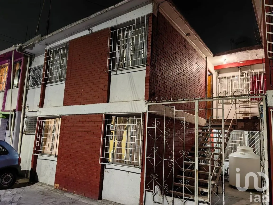 Casa en Venta en Valle de Aragón, Nezahualcóyotl, México | NEX-203805 | iad México | Foto 1 de 11