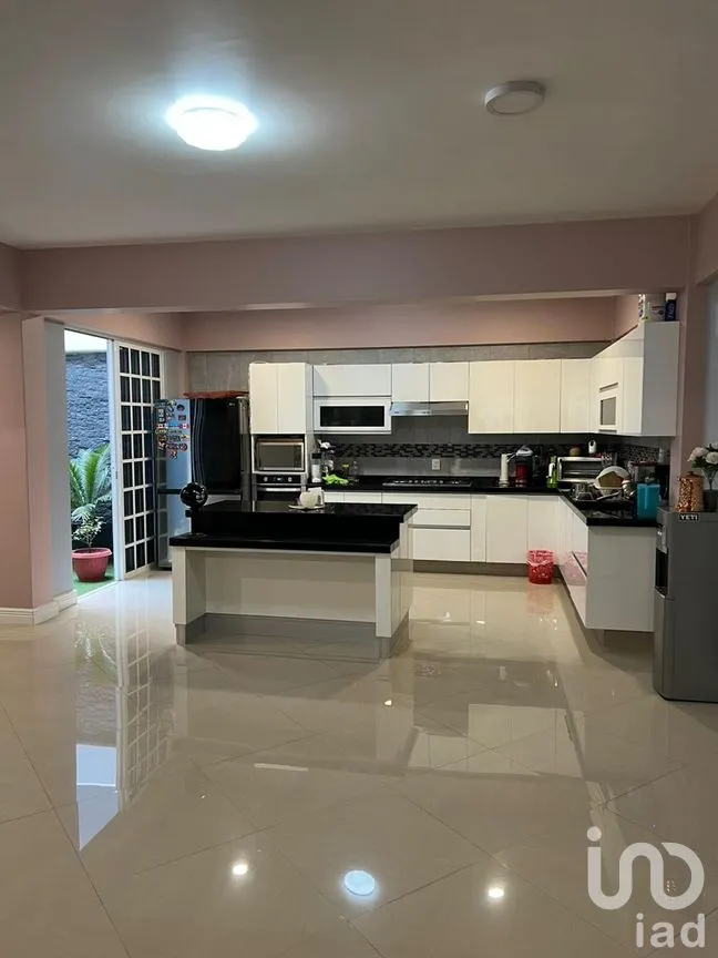 Casa en Venta en Jardines de Morelos Sección Fuentes, Ecatepec de Morelos, México | NEX-203809 | iad México | Foto 3 de 17
