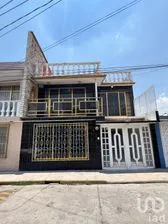 NEX-214097 - Casa en Venta, con 4 recamaras, con 1 baño, con 168 m2 de construcción.
