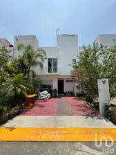 NEX-233753 - Casa en Venta, con 3 recamaras, con 2 baños, con 98 m2 de construcción en Las Américas, CP 55076, México.