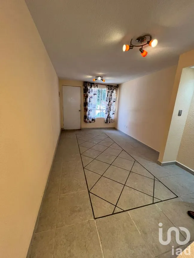 Casa en Venta en Los Héroes Tecámac II, Tecámac, México | NEX-256573 | iad México | Foto 2 de 16