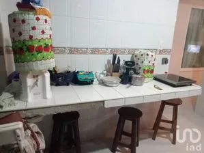 NEX-200825 - Casa en Venta, con 4 recamaras, con 3 baños, con 282 m2 de construcción en San José el Jaral, CP 52924, México.