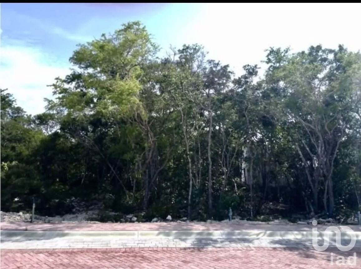 Terreno en Venta en Chuburna de Hidalgo (La Floresta), Mérida, Yucatán | NEX-260771 | iad México | Foto 3 de 11
