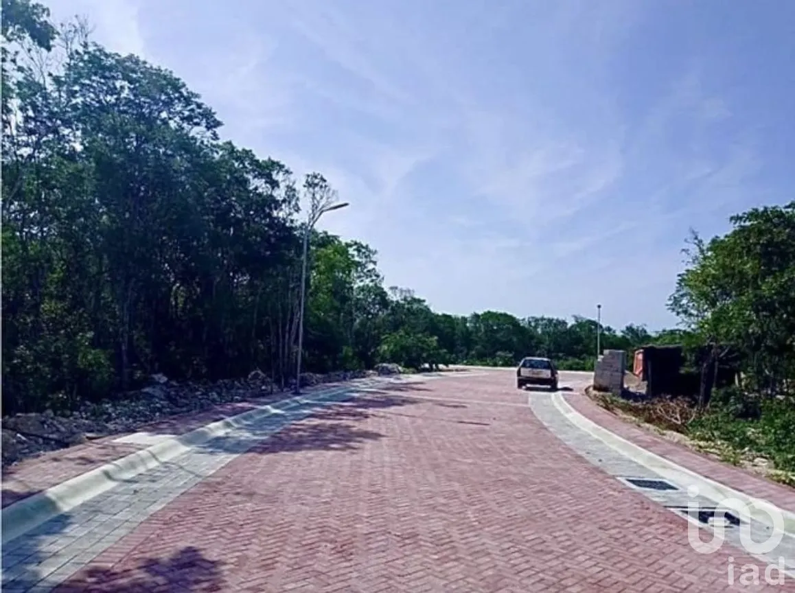 Terreno en Venta en Chuburna de Hidalgo (La Floresta), Mérida, Yucatán | NEX-260771 | iad México | Foto 5 de 11