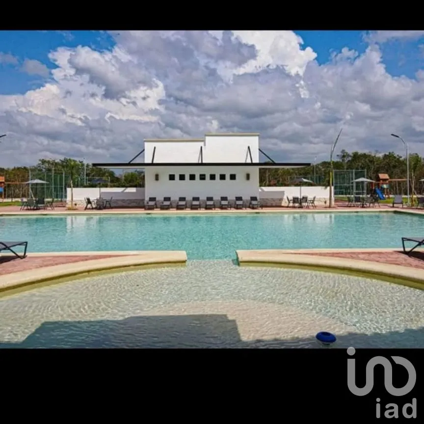 Terreno en Venta en Chuburna de Hidalgo (La Floresta), Mérida, Yucatán | NEX-260771 | iad México | Foto 8 de 11