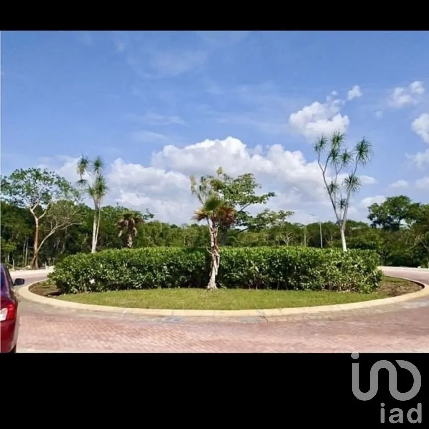 Terreno en Venta en Chuburna de Hidalgo (La Floresta), Mérida, Yucatán | NEX-260771 | iad México | Foto 1 de 11