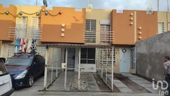 NEX-235532 - Casa en Renta, con 2 recamaras, con 1 baño, con 62 m2 de construcción en Los Héroes Ozumbilla, CP 55764, México.