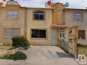 NEX-293631 - Casa en Venta, con 2 recamaras, con 1 baño, con 120 m2 de construcción en Las Américas, CP 55076, México.
