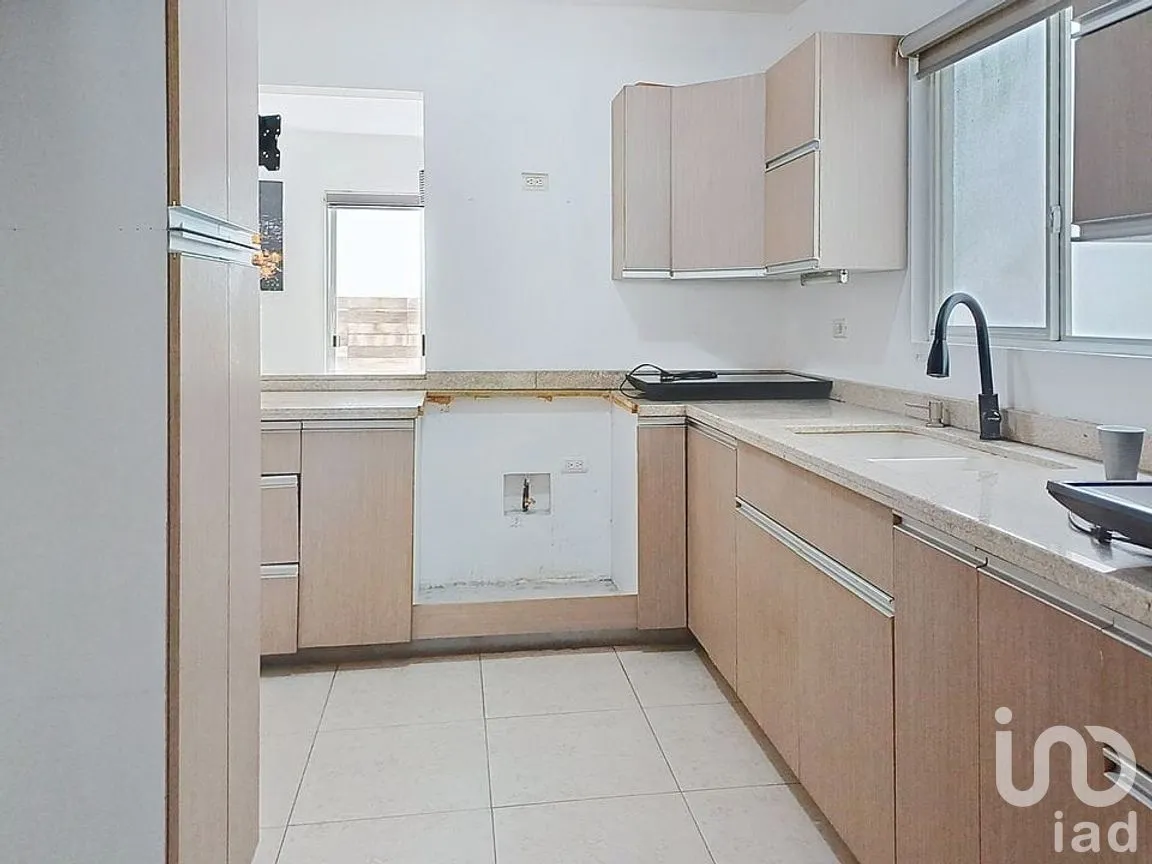 Casa en Venta en Valle de las Cumbres Primer Sector, Monterrey, Nuevo León | NEX-295877 | iad México | Foto 2 de 32