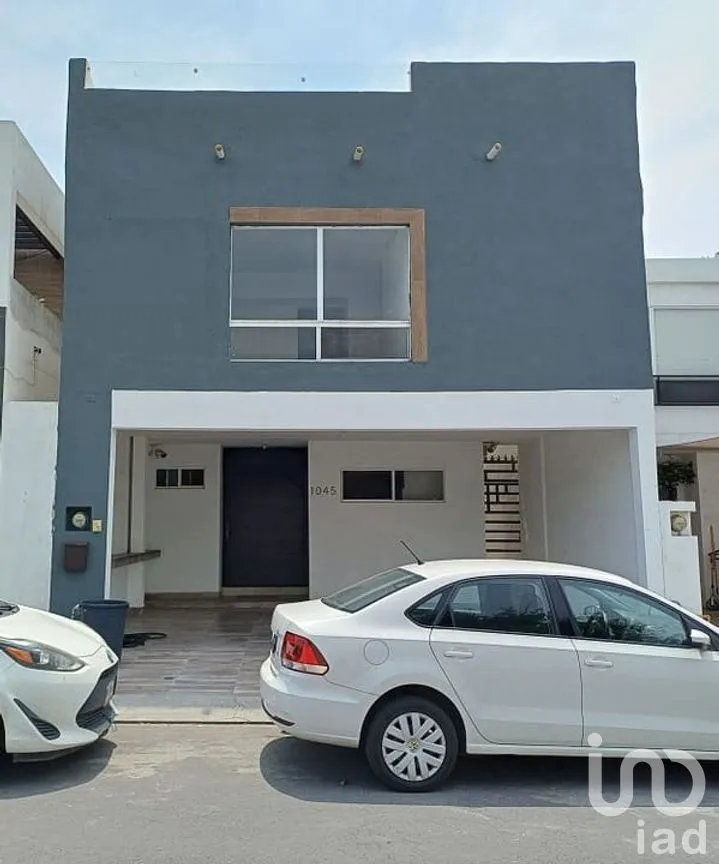 Casa en Venta en Valle de las Cumbres Primer Sector, Monterrey, Nuevo León | NEX-295877 | iad México | Foto 1 de 32