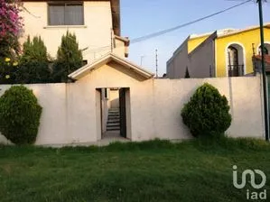 NEX-165419 - Casa en Venta, con 3 recamaras, con 4 baños, con 390 m2 de construcción en San Mateo Ixtacalco, CP 54840, México.