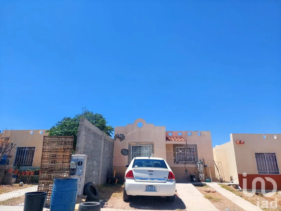 Casa en Venta en Valles de América, Juárez, Chihuahua | NEX-176439 | iad México | Foto 6 de 12