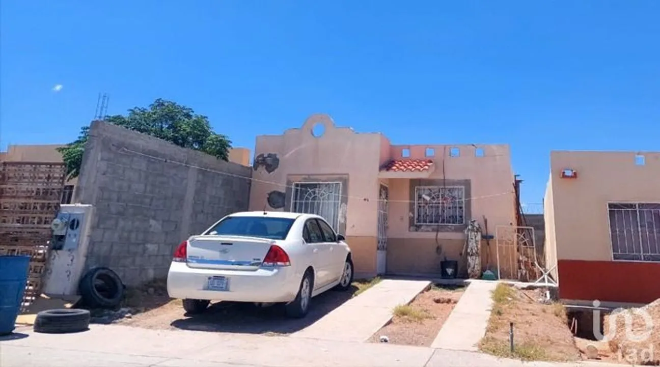 Casa en Venta en Valles de América, Juárez, Chihuahua | NEX-176439 | iad México | Foto 2 de 12