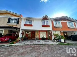 NEX-186256 - Casa en Venta, con 5 recamaras, con 2 baños, con 136 m2 de construcción en Bugambilias, CP 72580, Puebla.