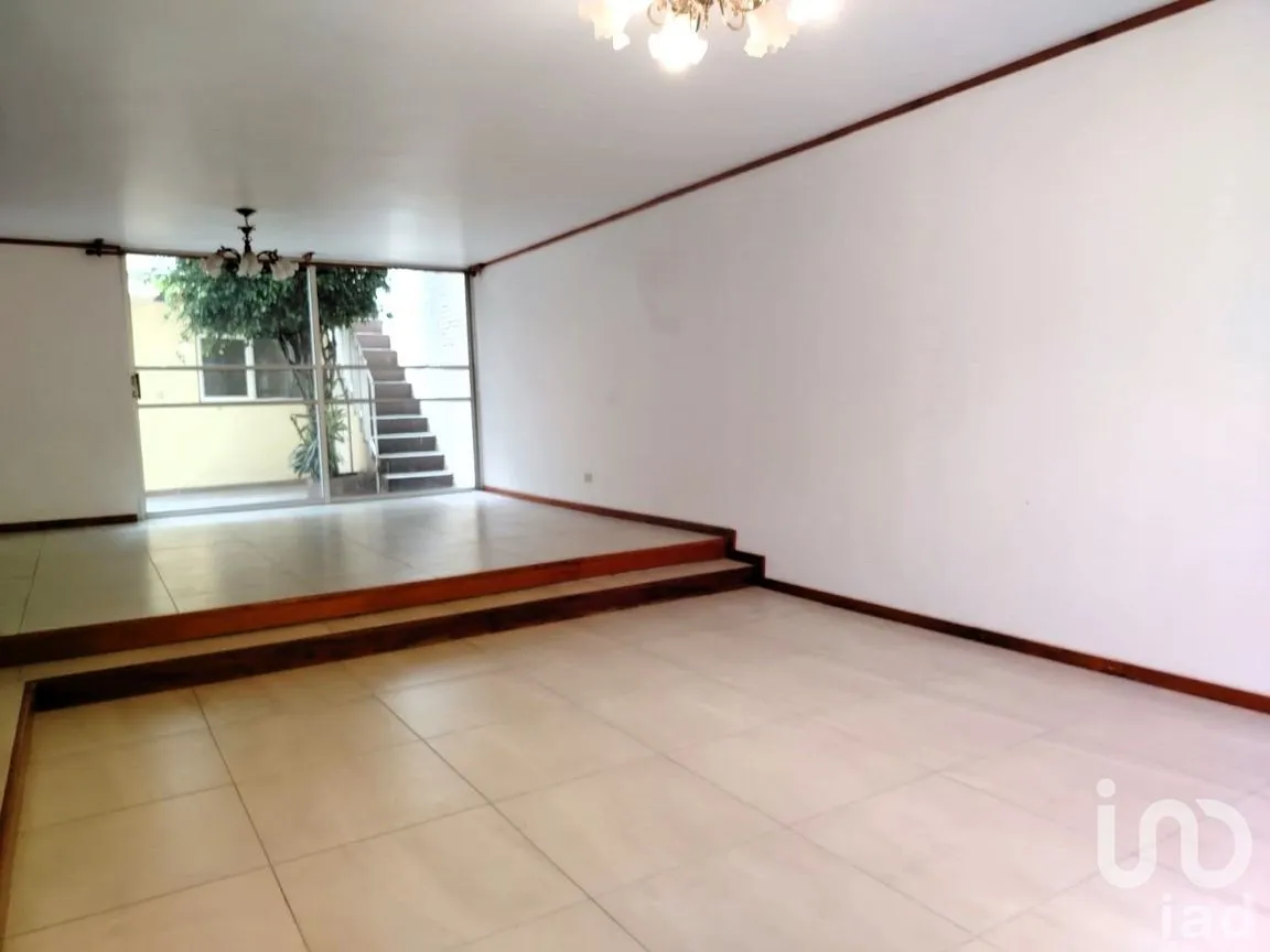 Casa en Venta en Jardines de San Manuel, Puebla, Puebla | NEX-255038 | iad México | Foto 2 de 33