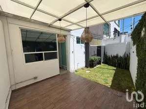NEX-307771 - Departamento en Renta, con 2 recamaras, con 2 baños, con 80 m2 de construcción.