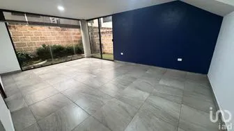 NEX-307852 - Casa en Renta, con 3 recamaras, con 2 baños, con 280 m2 de construcción.