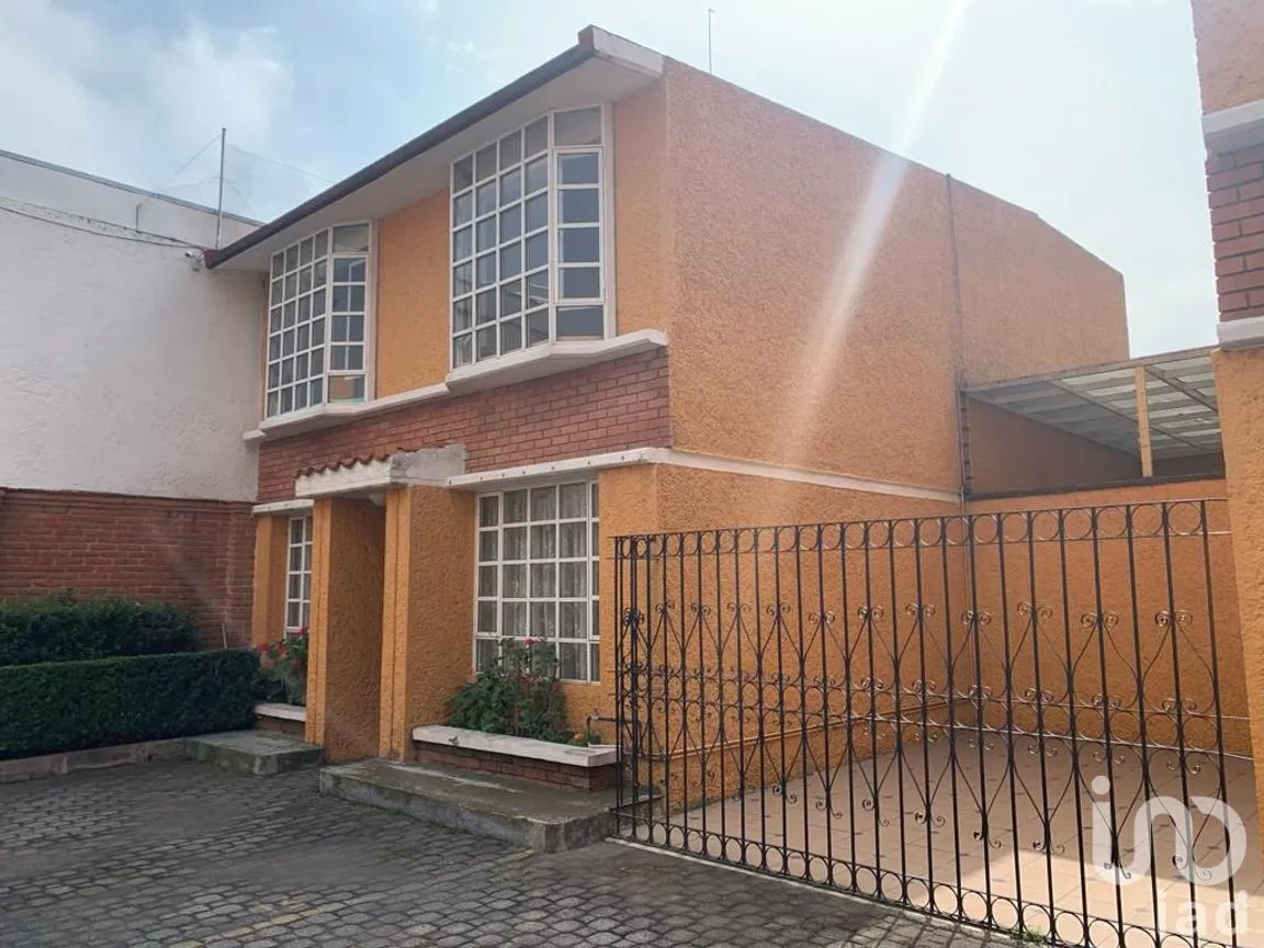 Casa en Venta en Miguel Hidalgo 2A Sección, Tlalpan, Ciudad de México | NEX-190084 | iad México | Foto 1 de 17