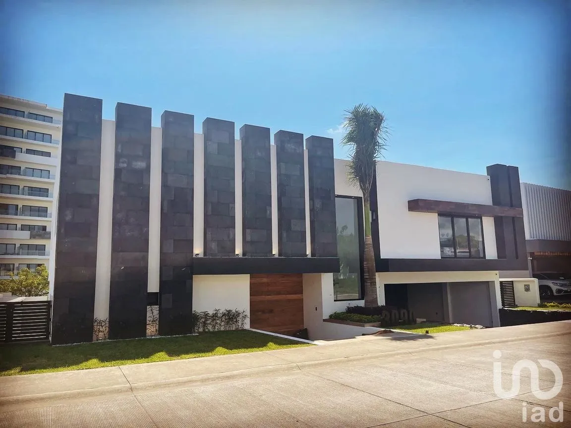 Casa en Venta en Punta Tiburón, Residencial, Marina y Golf, Alvarado, Veracruz de Ignacio de la Llave | NEX-235981 | iad México | Foto 2 de 9
