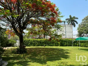 NEX-252425 - Casa en Venta, con 5 recamaras, con 2 baños, con 809 m2 de construcción en Emiliano Zapata, CP 62744, Morelos.